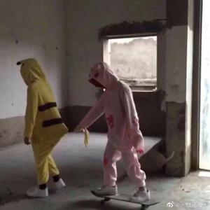 鸟克兰美女一级黄色大片
